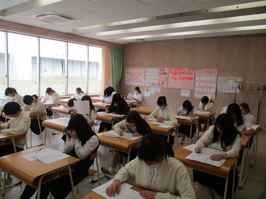 AT（アチーブメントテスト）の返却が始まりました