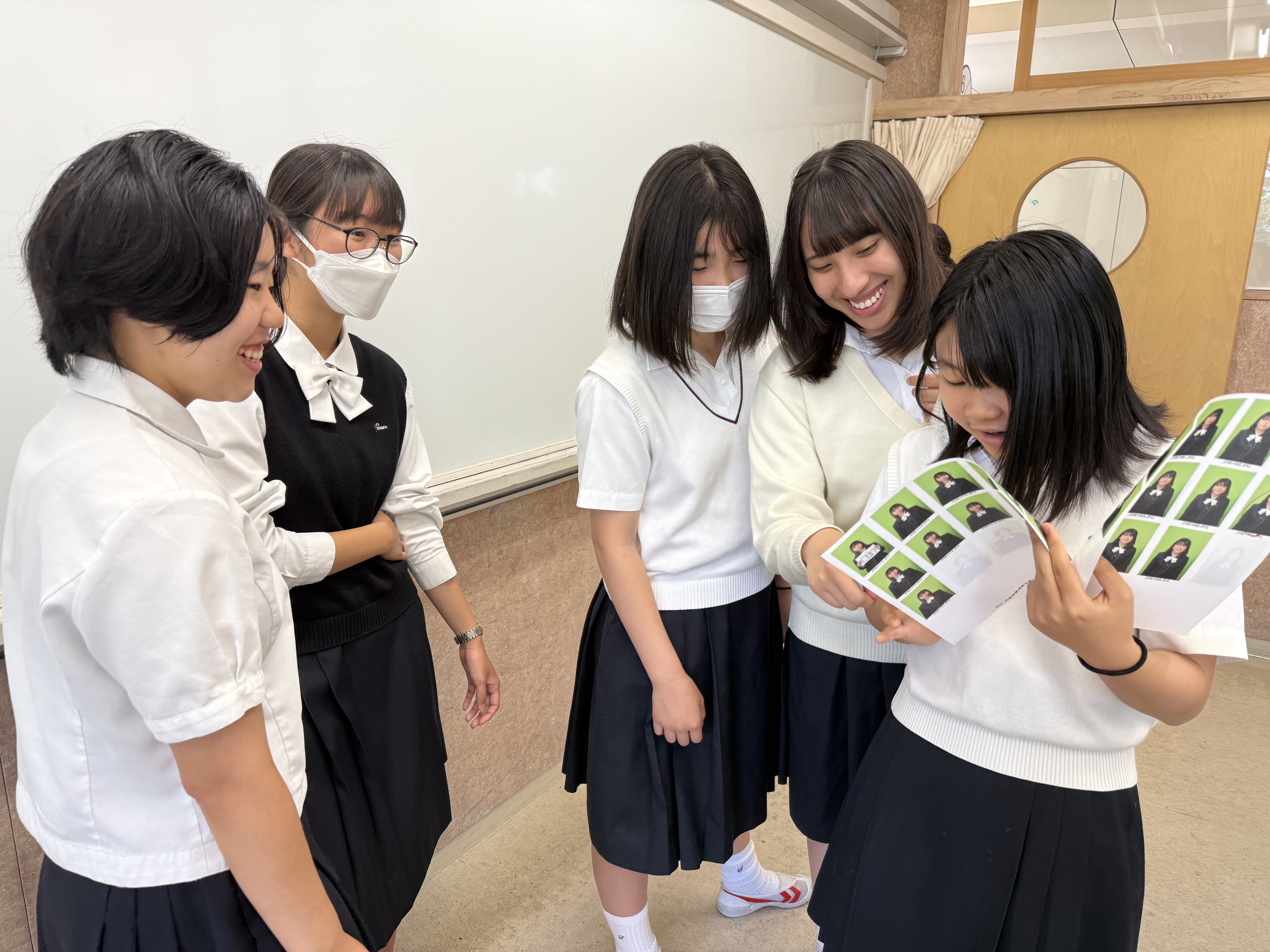 青春の1コマ　～卒アル写真選び～