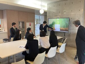 新しい電子黒板