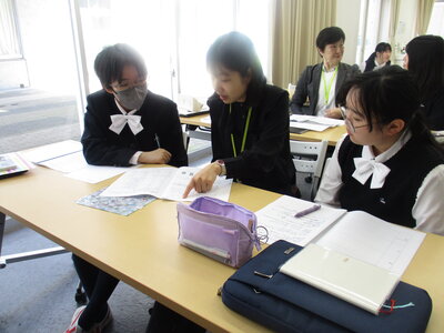 4年生：5000字論文ガイダンスを実施しました!